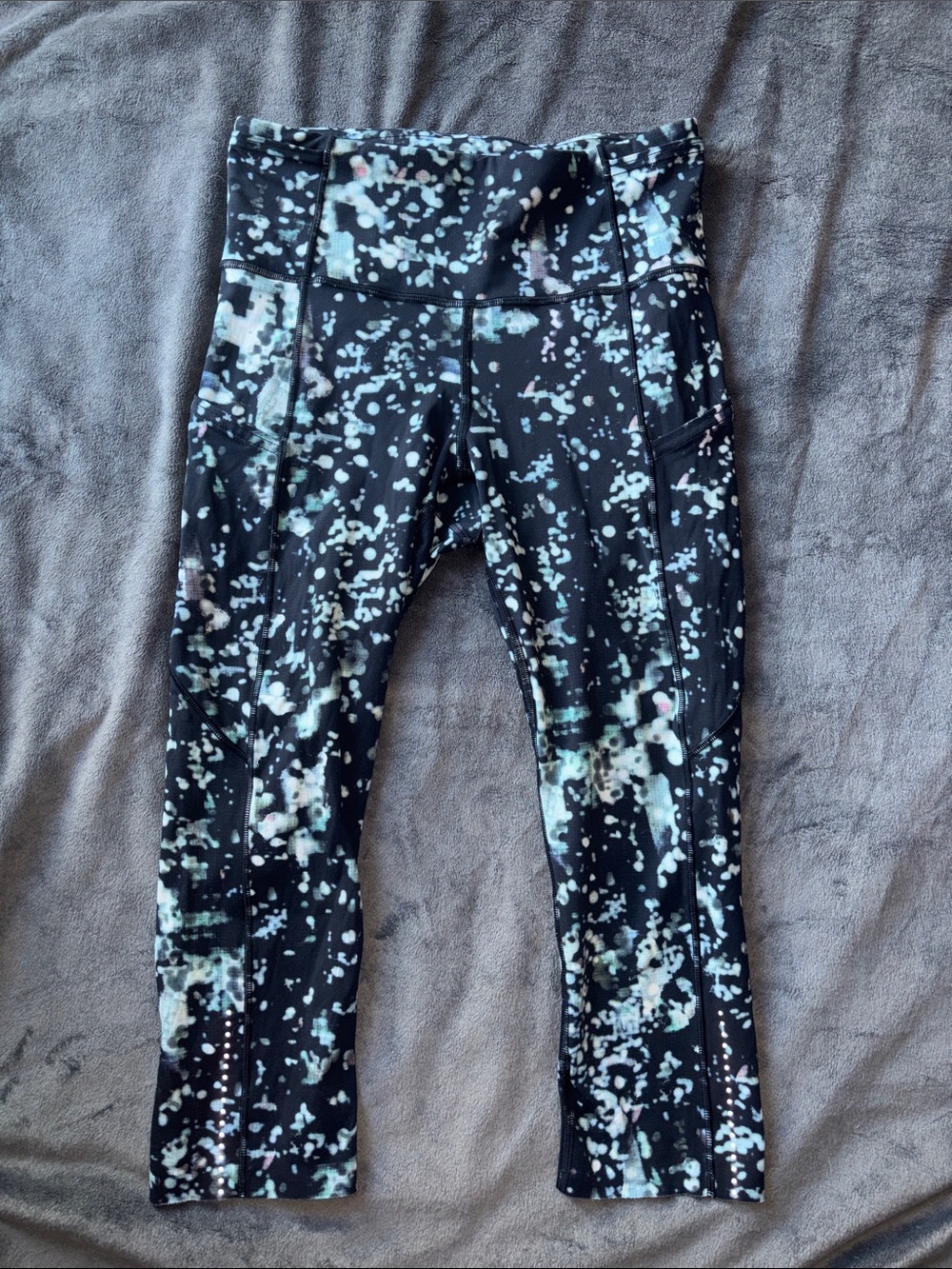 Lululemon Fast & Free Crop II Nulux 19" leggings in Pixel Haze Multi Black